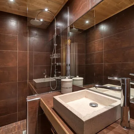 Chalet Nessa